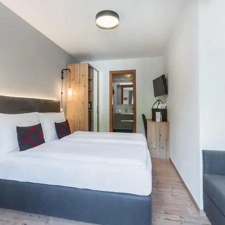 Hotel Madonnina Resort And Wellness-3
